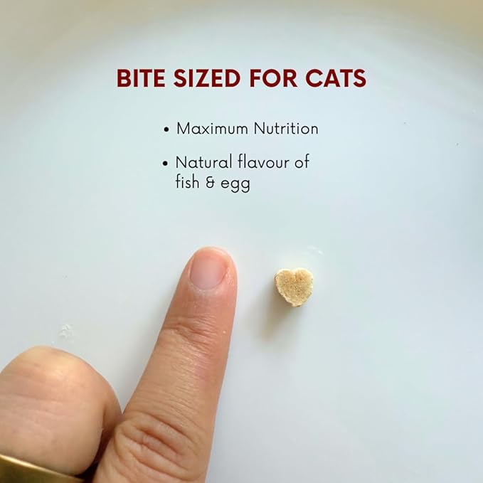 Puprazy Organic Cat Treats, Fish & Egg, Natural Bite-Sized Biscuits, Hypoallergenic, Digestive Support